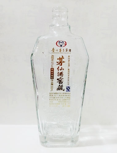 石河子茅仙酒窖藏方瓶